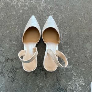 Ann Taylor Kerry embossed leather pumps